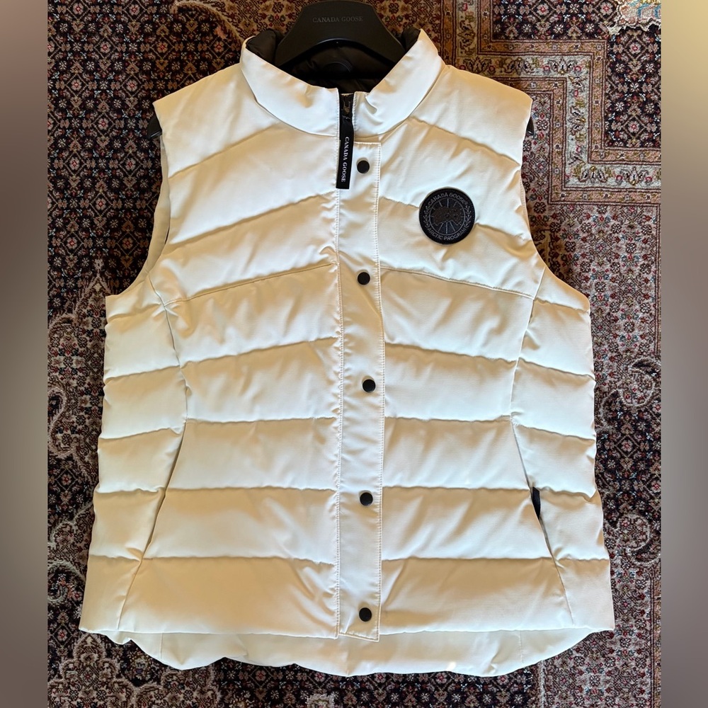Canada Goose Freestyle Vest Black Label NWOT - NEVER WORN!